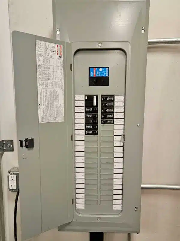 Reliable Electrician in Medina